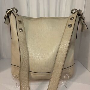 Coach Vintage Legacy Medium Cream Pebbled Leather Shoulder Bag